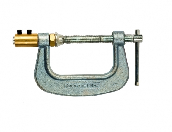 Stirrup Earth Clamp 900A at 30% and 800A at 60%